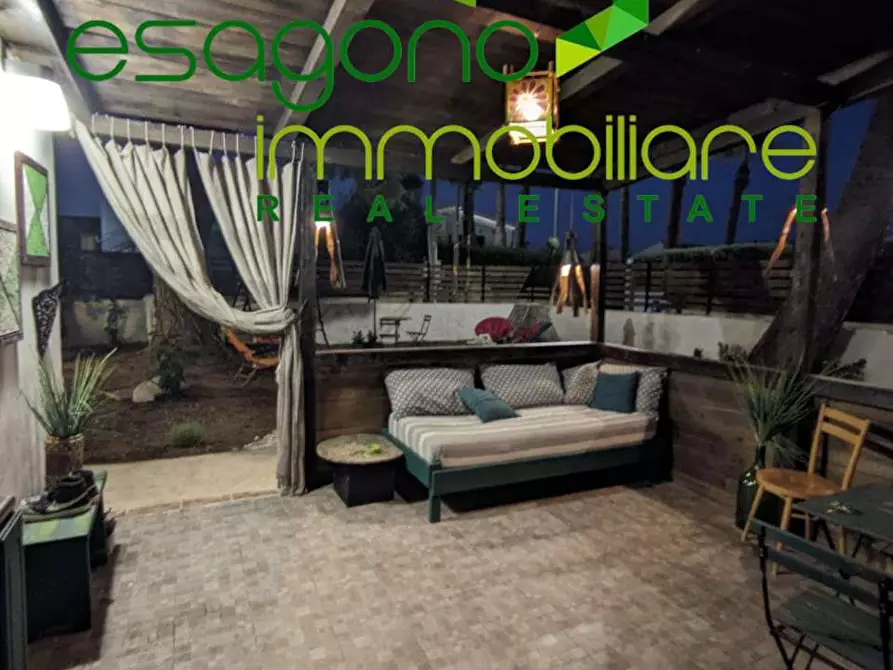 Immagine 19 di Villa in affitto  a Siracusa