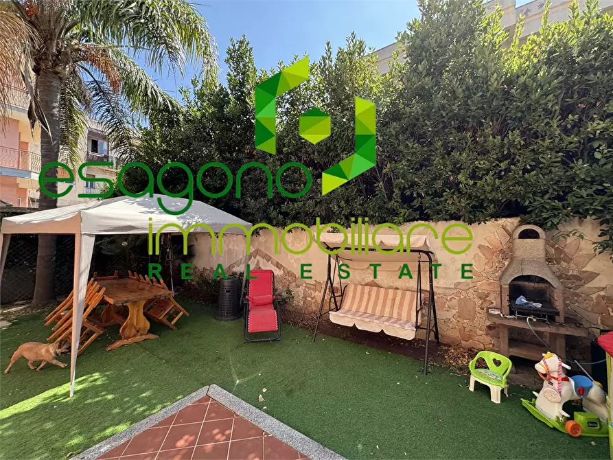 Immagine 3 di Villa in vendita  a Siracusa