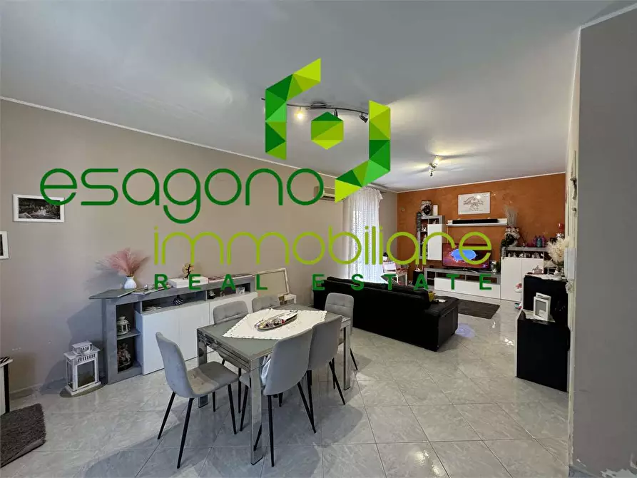 Immagine 5 di Villa in vendita  a Siracusa