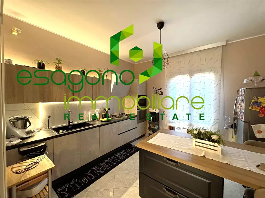 Immagine 9 di Villa in vendita  a Siracusa