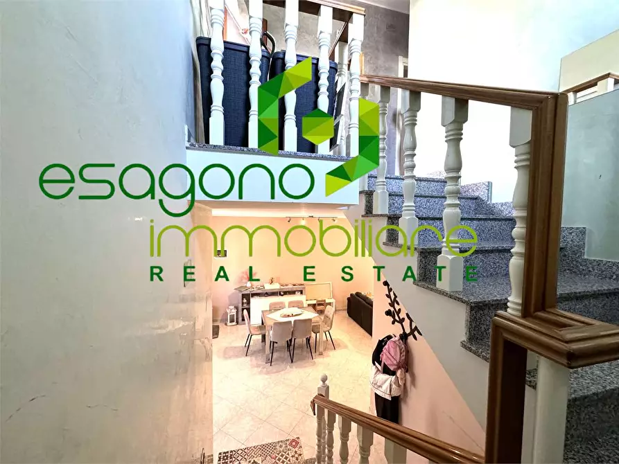 Immagine 14 di Villa in vendita  a Siracusa