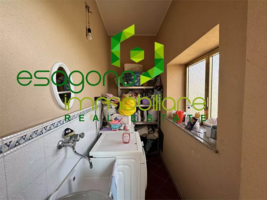 Immagine 18 di Villa in vendita  a Siracusa