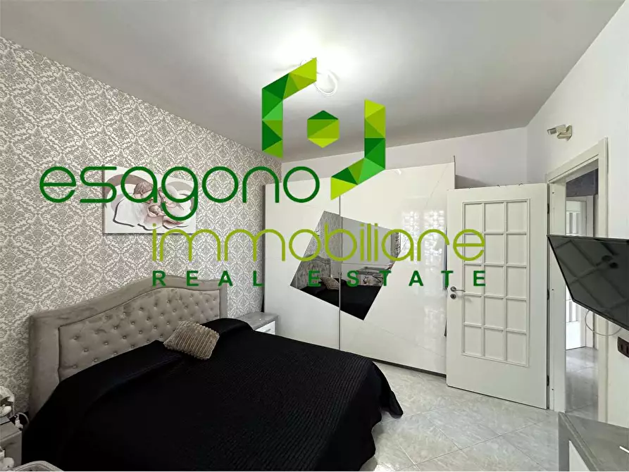 Immagine 21 di Villa in vendita  in Via Butera a Siracusa