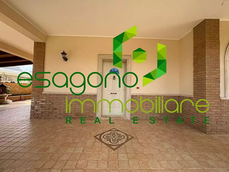 Immagine 10 di Villa in vendita  in pizzuta a Siracusa