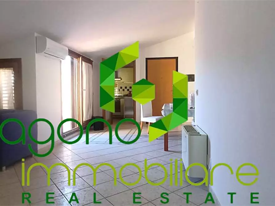 Immagine 18 di Appartamento in vendita  a Floridia