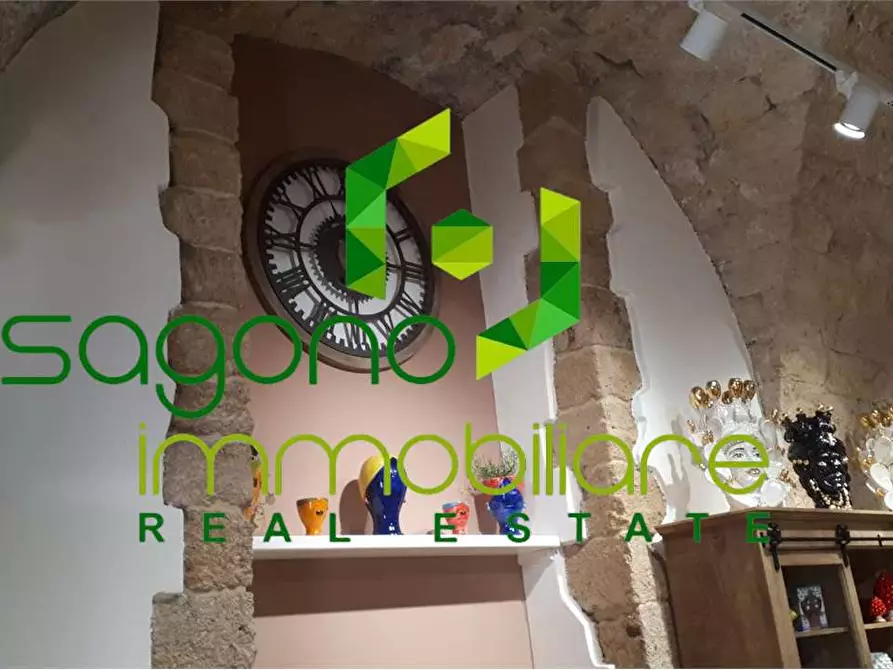 Immagine 24 di Negozio in vendita  in VIA AMALFITANIA a Siracusa