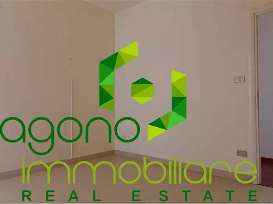 Immagine 6 di Quadrilocale in affitto  a Siracusa