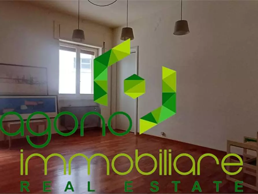 Immagine 17 di Quadrilocale in affitto  a Siracusa