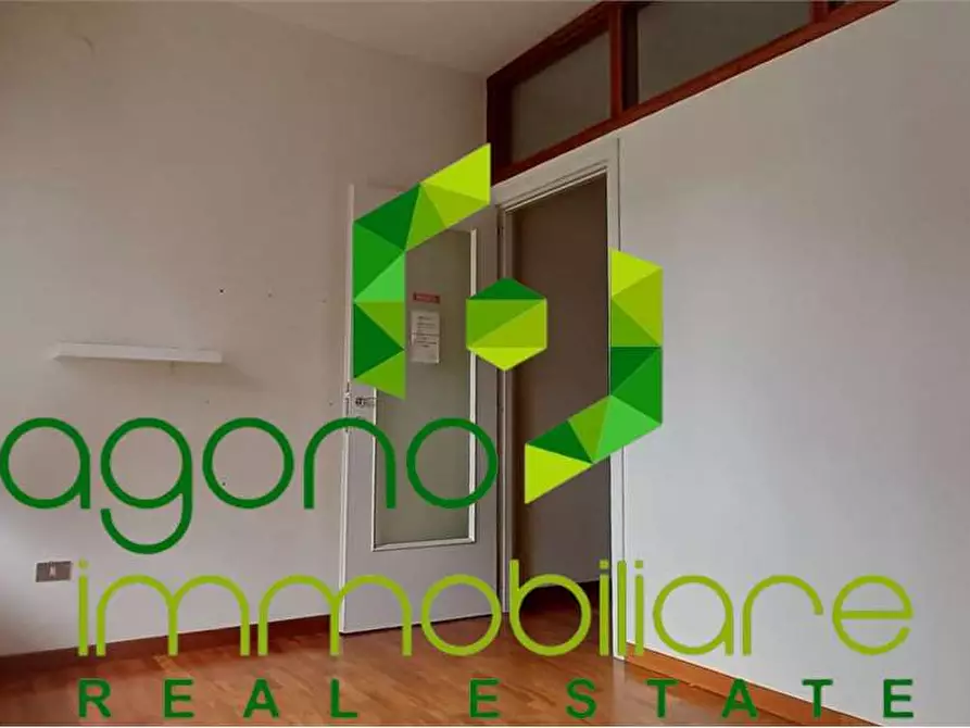 Immagine 20 di Quadrilocale in affitto  a Siracusa