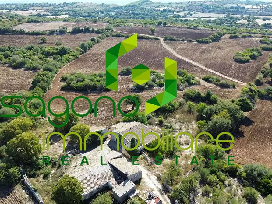 Immagine 9 di Rustico / casale in vendita  a Noto