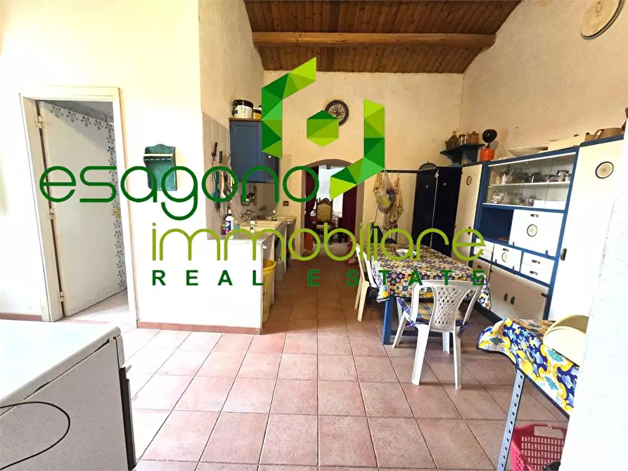 Immagine 10 di Rustico / casale in vendita  a Noto