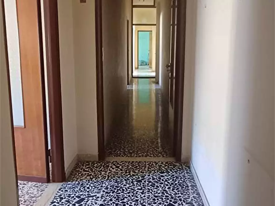 Immagine 12 di Appartamento in vendita  in Via Marabitti a Siracusa