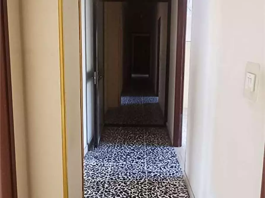 Immagine 21 di Appartamento in vendita  in Via Marabitti a Siracusa
