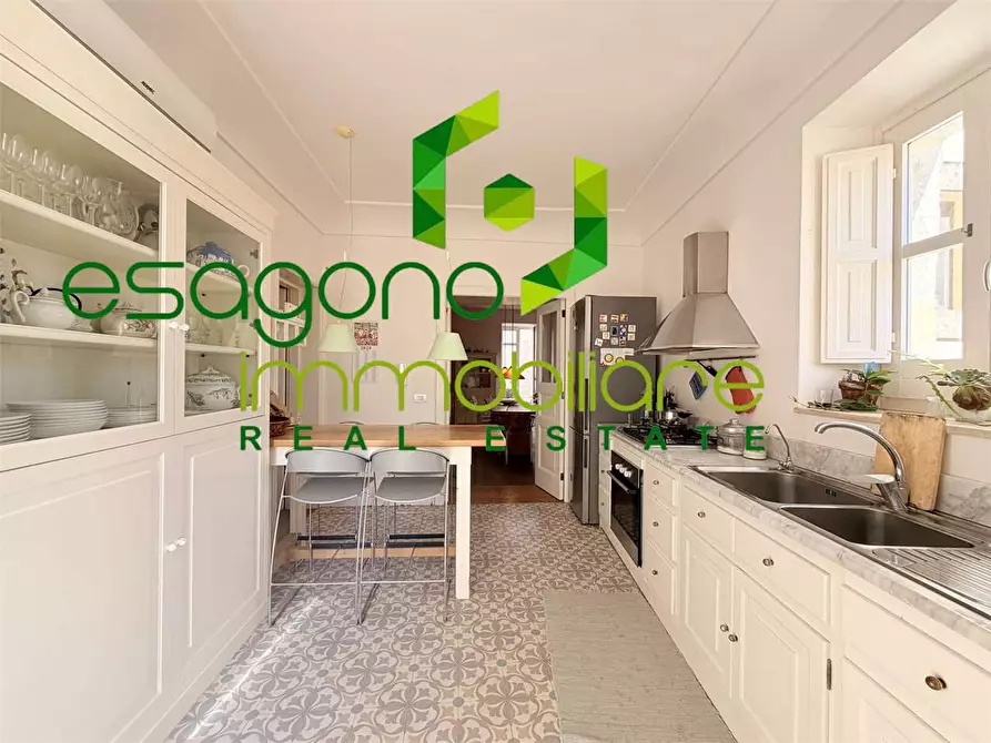 Immagine 19 di Stabile in vendita  in Via San Martino a Siracusa