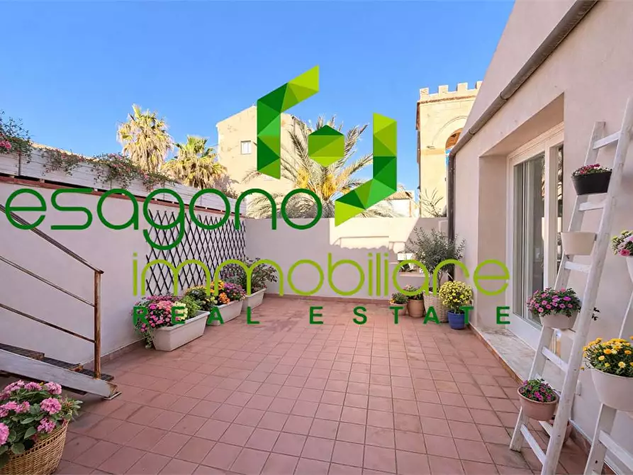 Immagine 14 di Stabile in vendita  in Via San Martino a Siracusa
