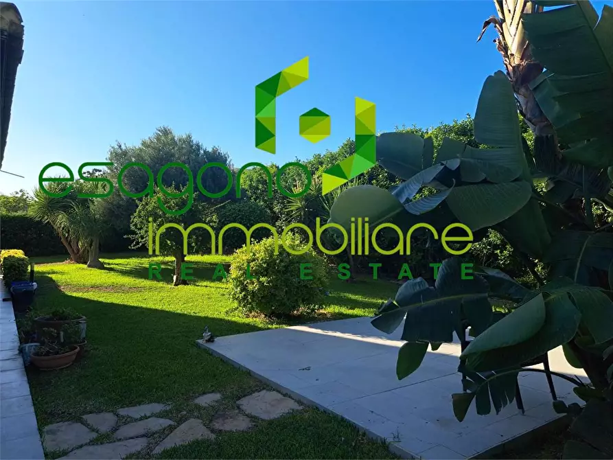Immagine 8 di Villa in vendita  in Via Pietro Fillioley a Siracusa
