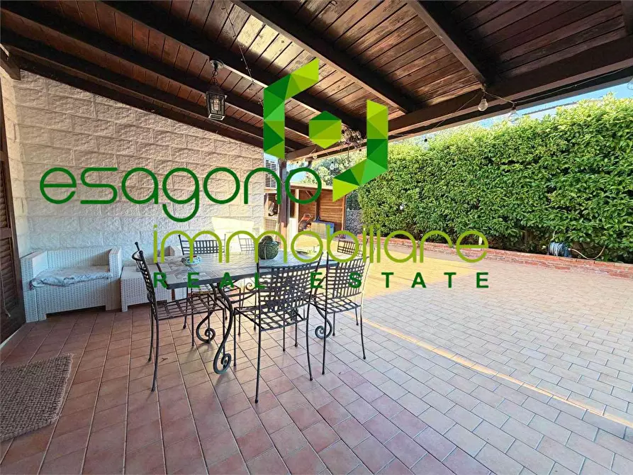 Immagine 17 di Villa in vendita  in Via Pietro Fillioley a Siracusa