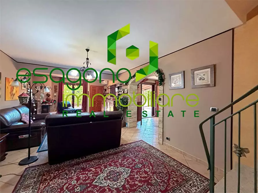 Immagine 6 di Villa in vendita  in Via Pietro Fillioley a Siracusa