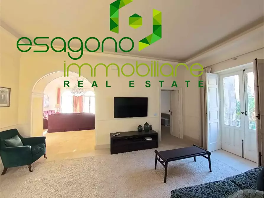 Immagine 11 di Villa in vendita  in Via Picherali a Siracusa