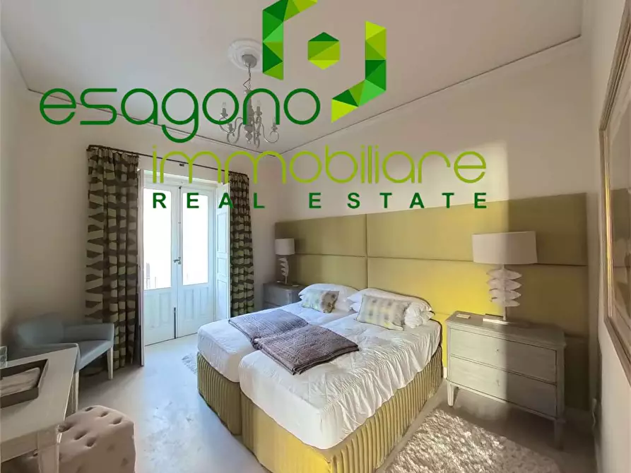 Immagine 19 di Villa in vendita  in Via Picherali a Siracusa