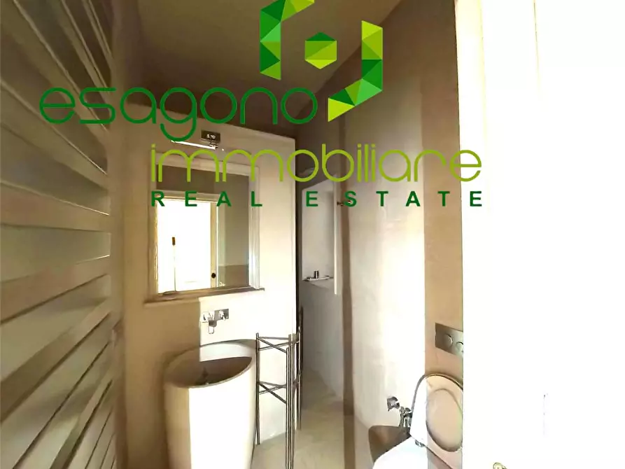 Immagine 26 di Villa in vendita  in Via Picherali a Siracusa
