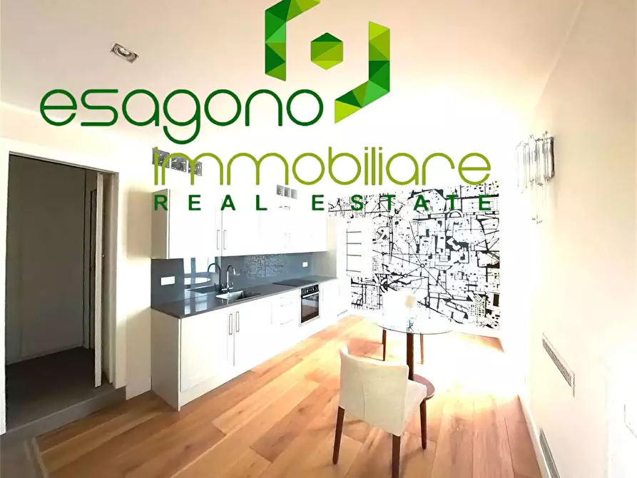 Immagine 29 di Villa in vendita  in Via Picherali a Siracusa