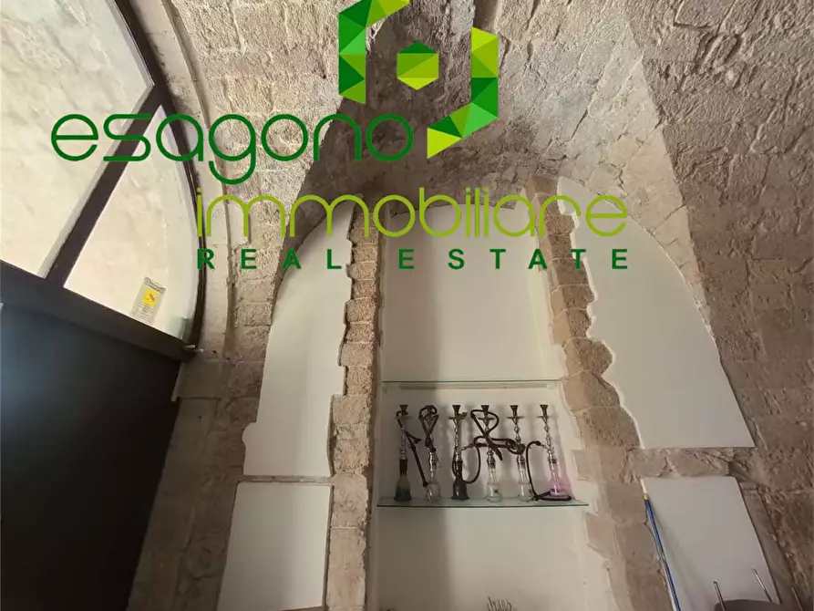Immagine 23 di Negozio in vendita  in Via Dell'Amalfitania a Siracusa