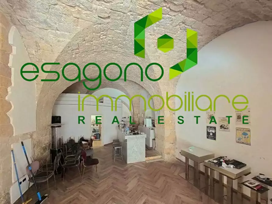 Immagine 3 di Negozio in vendita  in Via Dell'Amalfitania a Siracusa