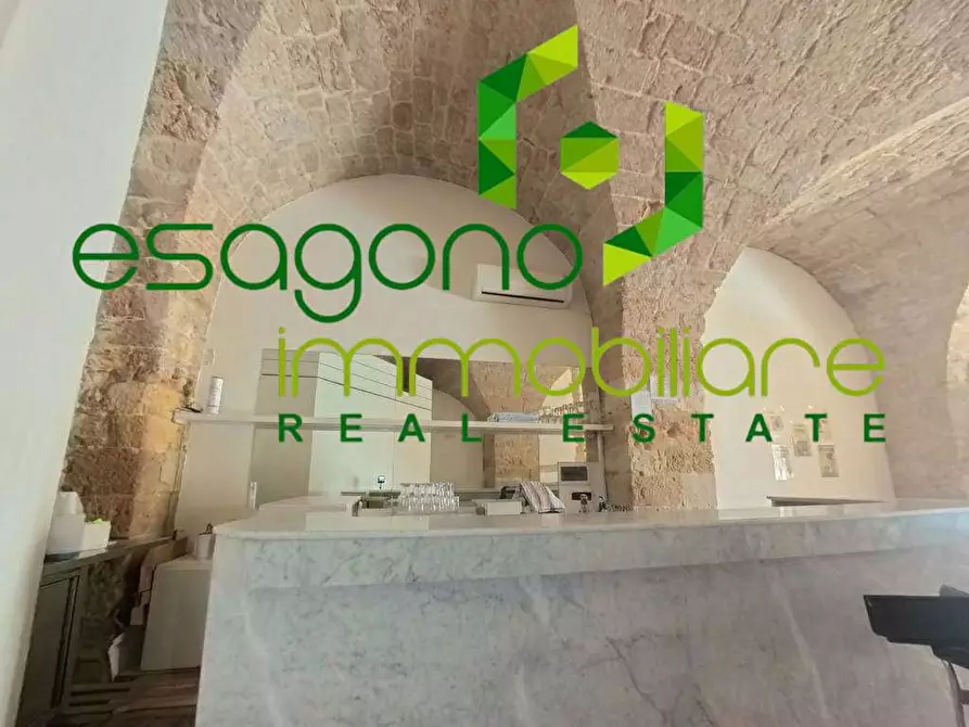 Immagine 6 di Negozio in vendita  in Via Dell'Amalfitania a Siracusa