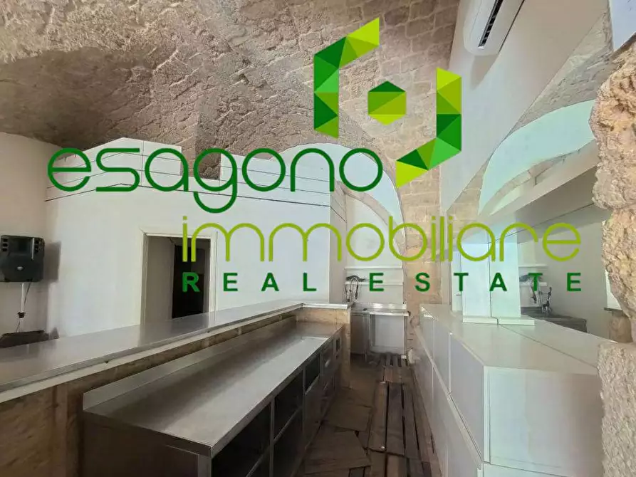 Immagine 13 di Negozio in vendita  in Via Dell'Amalfitania a Siracusa