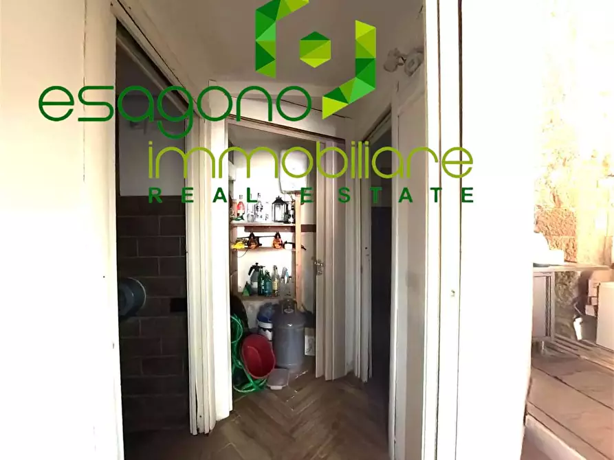 Immagine 29 di Negozio in vendita  in Via Dell'Amalfitania a Siracusa