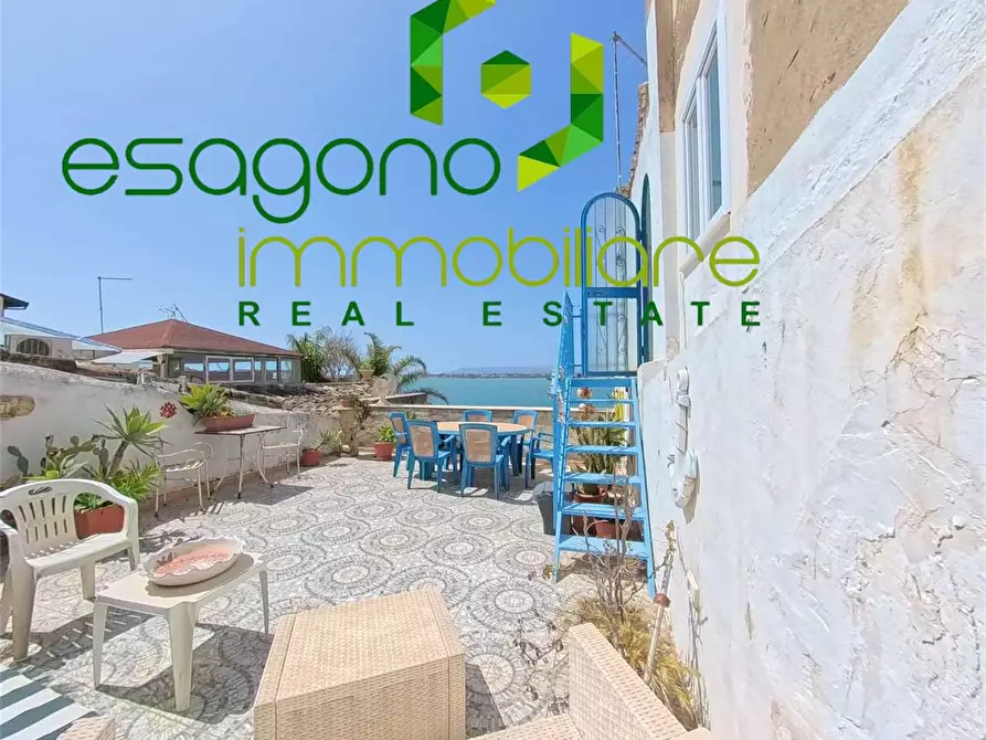 Immagine 24 di Appartamento in vendita  in Via Castello Maniace a Siracusa