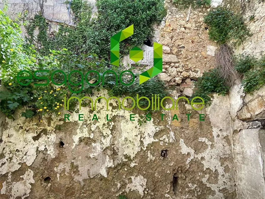 Immagine 33 di Appartamento in vendita  in Via Alagona a Siracusa
