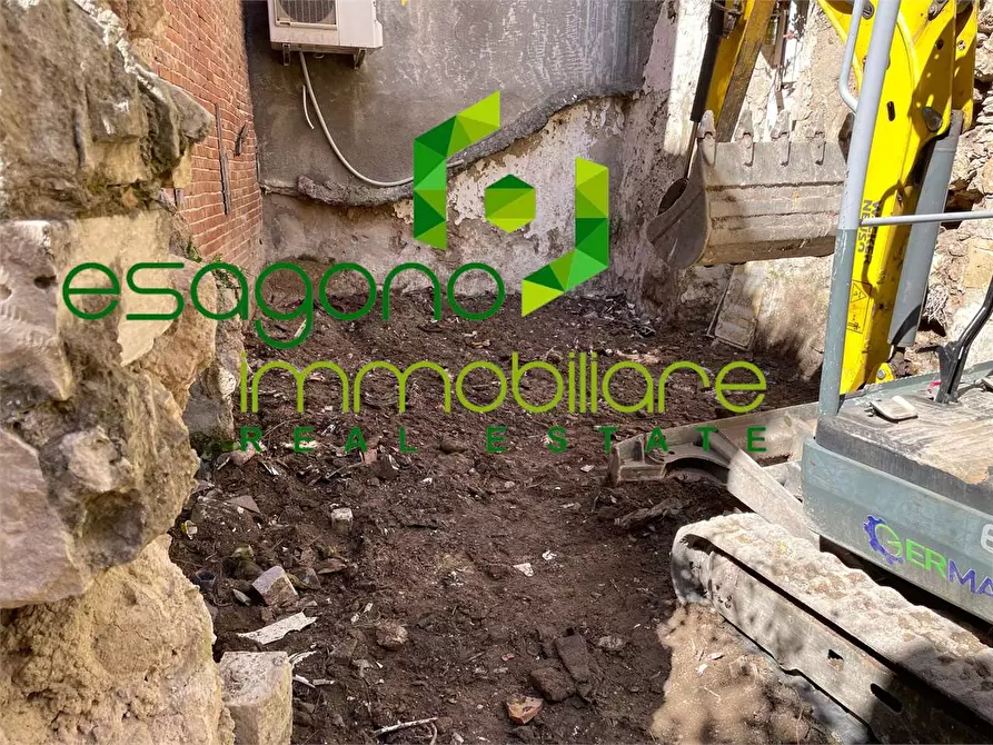 Immagine 34 di Appartamento in vendita  in Via Alagona a Siracusa
