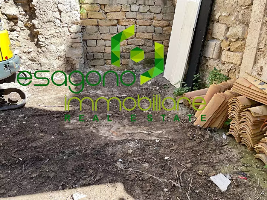 Immagine 35 di Appartamento in vendita  in Via Alagona a Siracusa