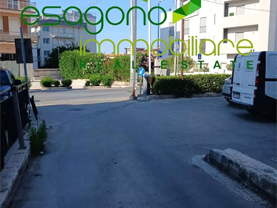 Immagine 30 di Appartamento in vendita  in Via Augusta a Siracusa