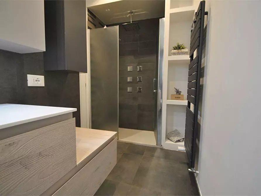 Immagine 23 di Quadrilocale in affitto  a Firenze