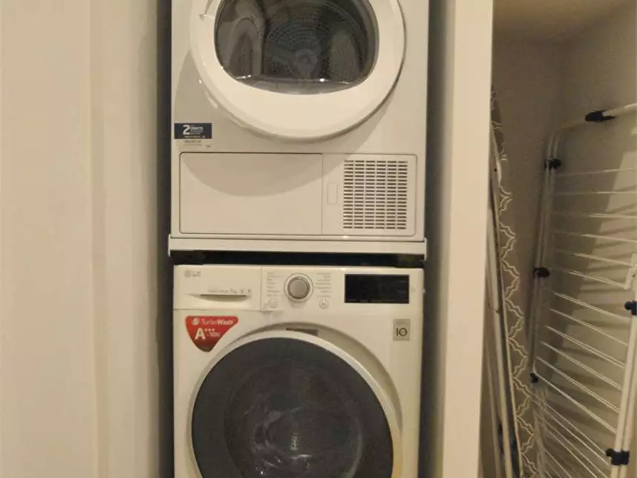 Immagine 28 di Quadrilocale in affitto  a Firenze