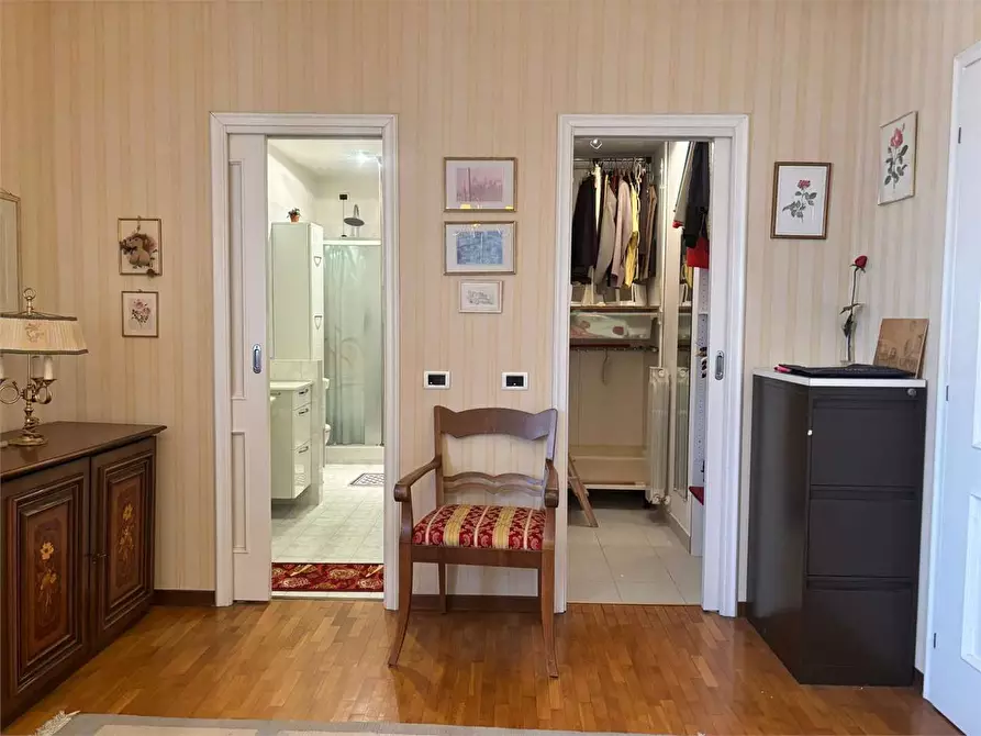 Immagine 30 di Appartamento in vendita  in Via Niccolo Paganini  33 a Sesto Fiorentino