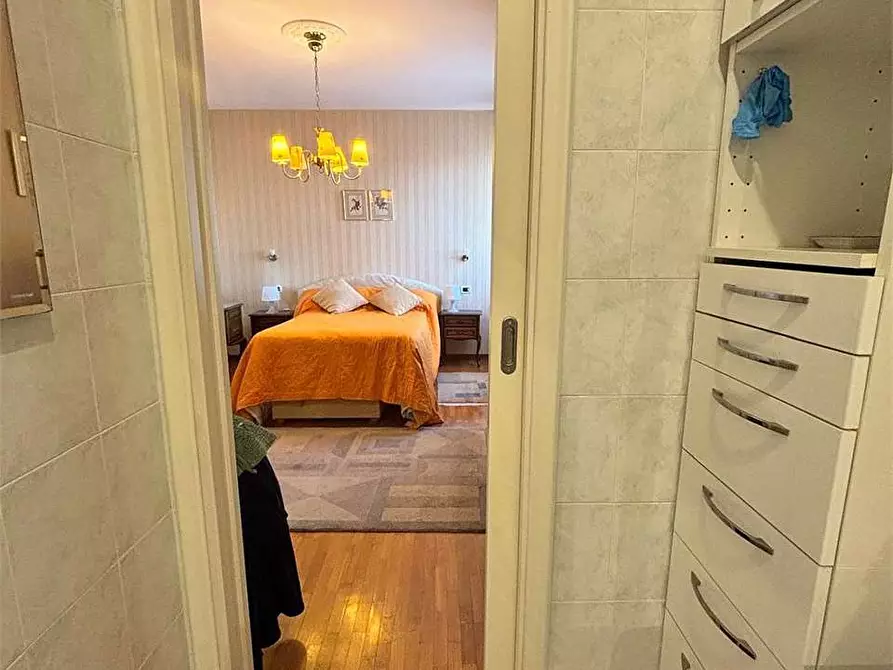 Immagine 34 di Appartamento in vendita  in Via Niccolo Paganini  33 a Sesto Fiorentino