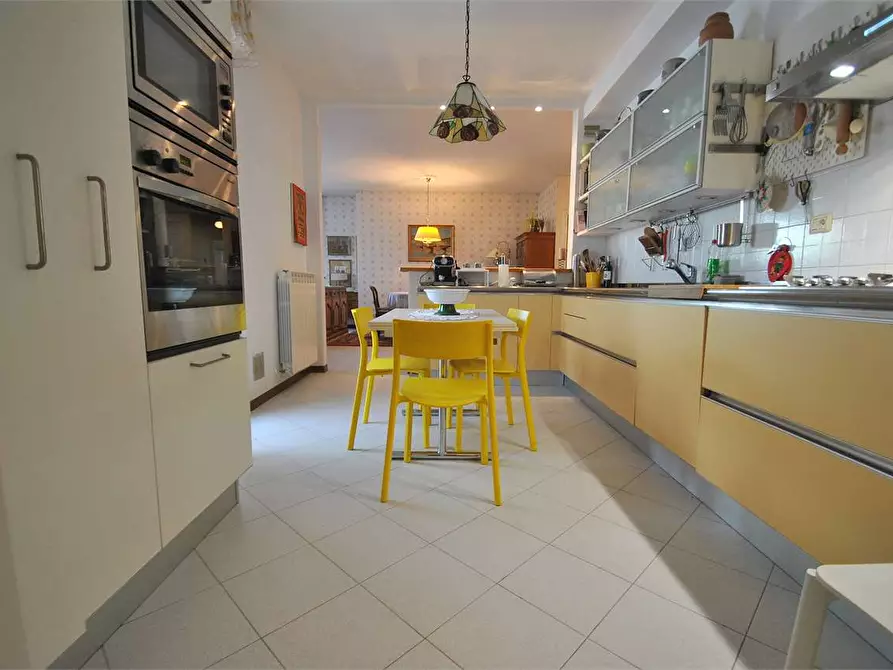 Immagine 17 di Appartamento in vendita  in Via Niccolo Paganini  33 a Sesto Fiorentino