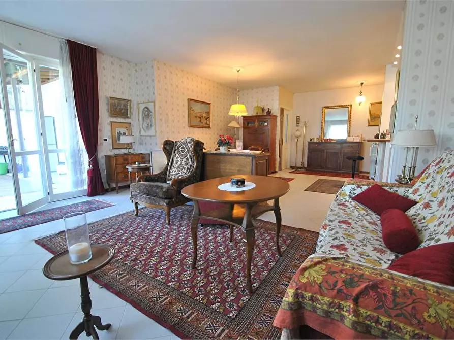 Immagine 2 di Appartamento in vendita  in Via Niccolo Paganini  33 a Sesto Fiorentino