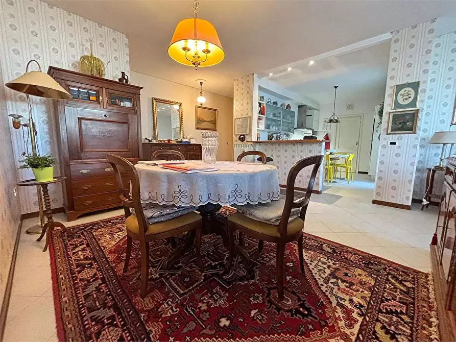 Immagine 10 di Appartamento in vendita  in Via Niccolo Paganini  33 a Sesto Fiorentino