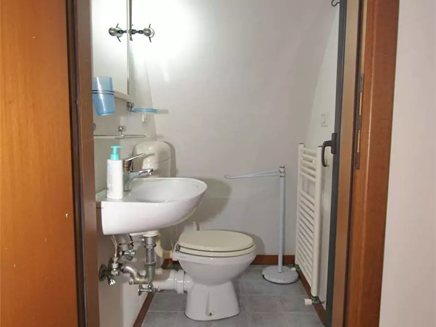 Immagine 17 di Appartamento in affitto  a Firenze