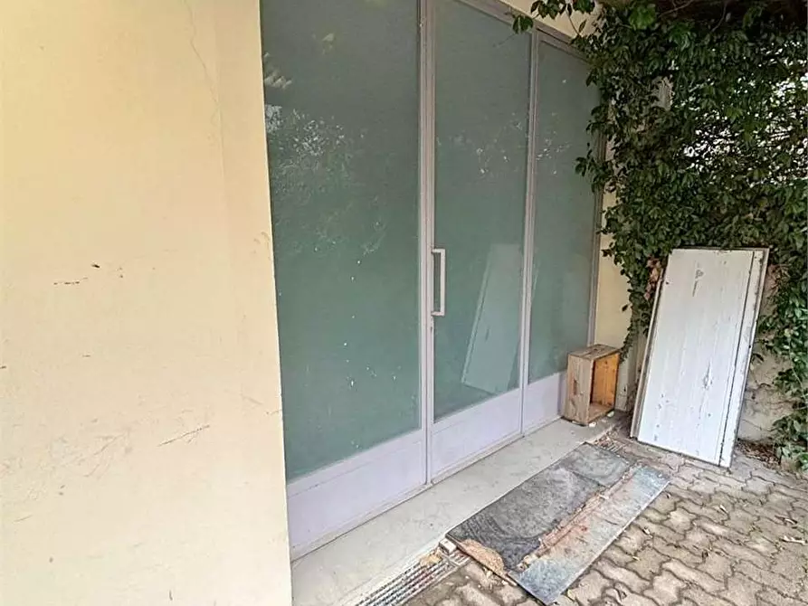 Immagine 3 di Laboratorio in vendita  a Firenze