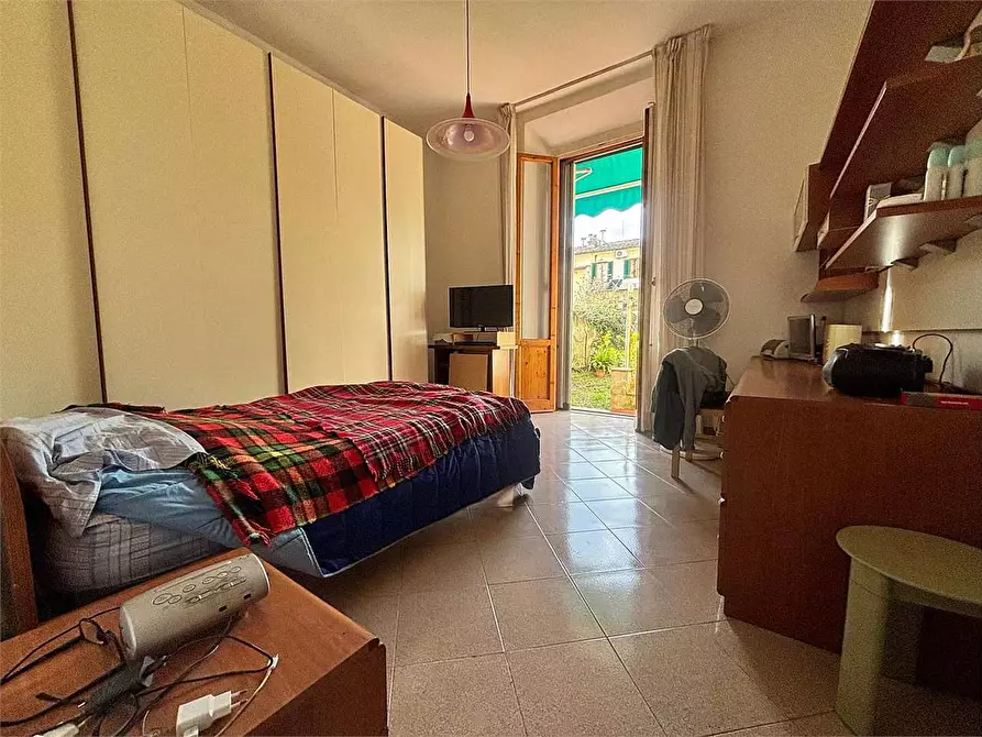 Immagine 11 di Appartamento in vendita  in Via Celso 1 a Firenze