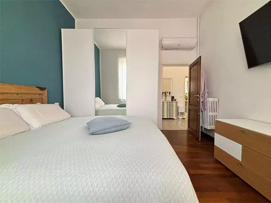 Immagine 13 di Appartamento in vendita  in Via Vezzani 39 a Firenze