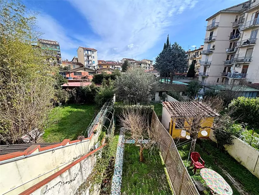 Immagine 25 di Appartamento in vendita  in Via Vezzani 39 a Firenze