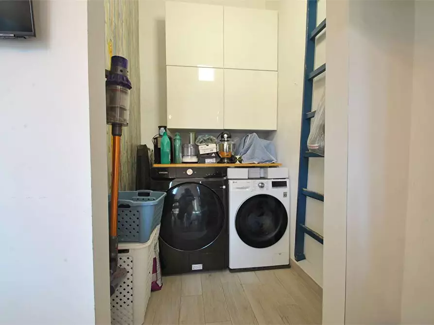 Immagine 22 di Appartamento in vendita  in Via Vezzani 39 a Firenze