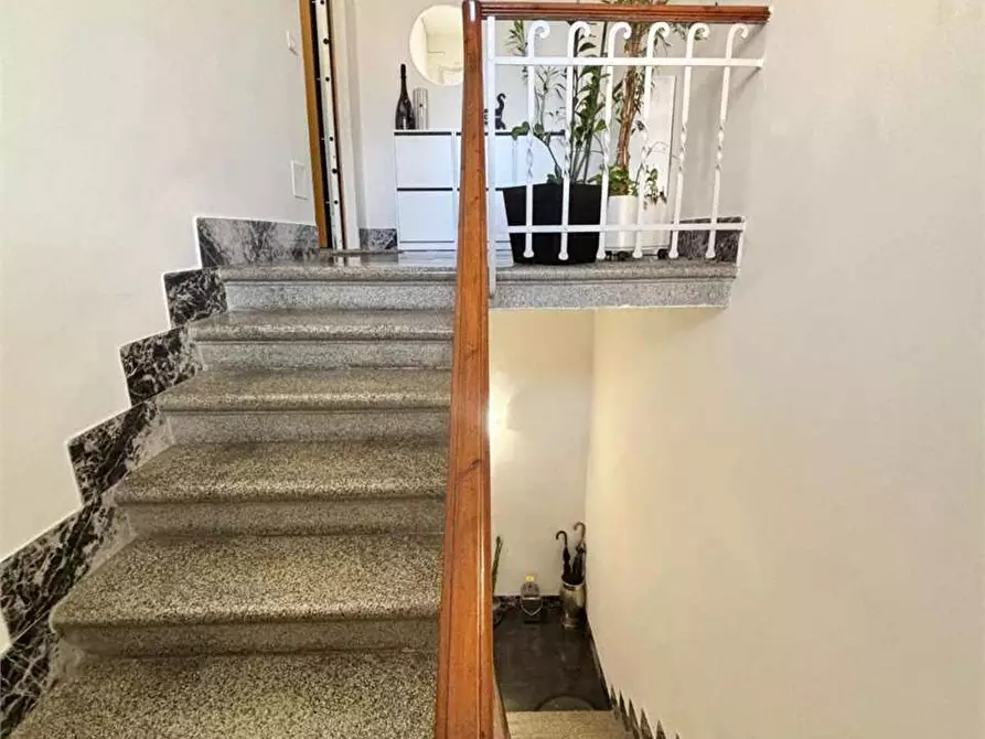 Immagine 26 di Appartamento in vendita  in Via Vezzani 39 a Firenze